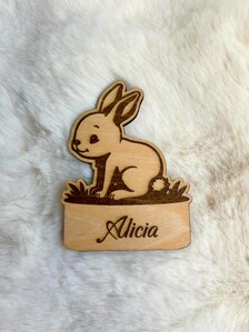 Marques-places personnalisés en bois – Animaux de la forêt – Prénom gravé – Baptême fille ou garçon – Image 13